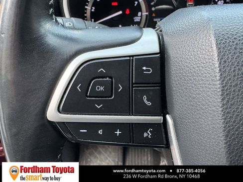 Used 2022 Toyota Highlander XSE image 21