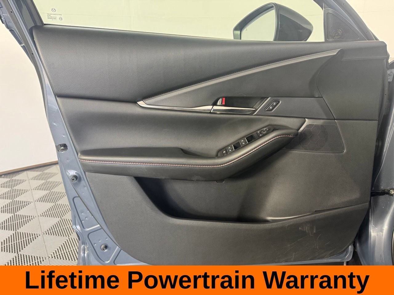 Used 2025 MAZDA CX-30 AWD 2.5 S w/ Preferred Package image 11