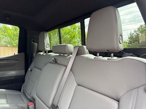 Used 2026 Chevrolet Silverado 1500 LTZ w/ LTZ Convenience Package II AWD/4WD image 20
