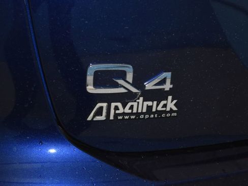 Used 2024 Audi Q4 e-tron Premium image 30