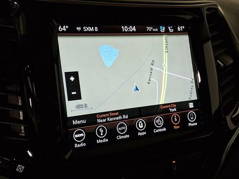 Used 2019 Jeep Cherokee Overland w/ Technology Group AWD/4WD image 3