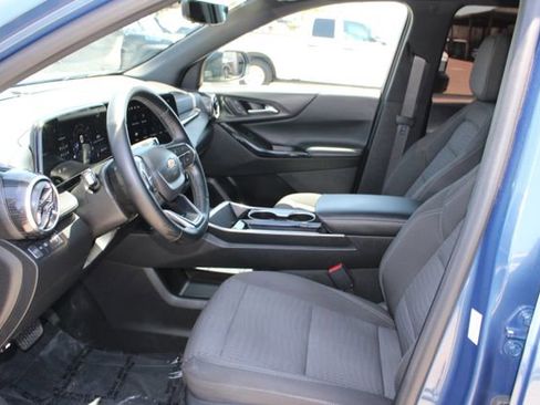Used 2025 Chevrolet Equinox LT w/ Safety and Technology Package FWD image 31