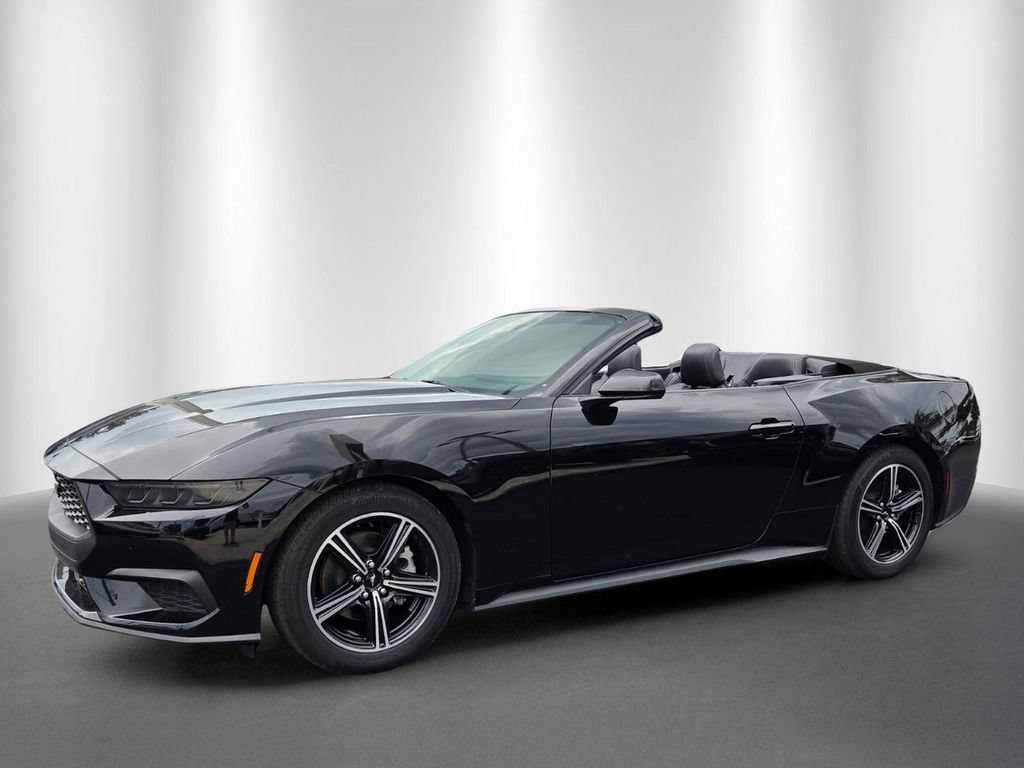 Used 2025 Ford Mustang Premium RWD image 2