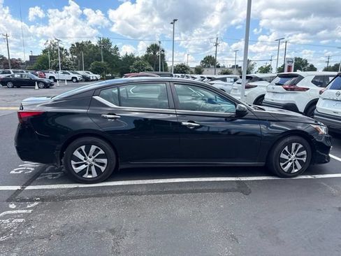 Used 2020 Nissan Altima 2.5 S FWD image 9