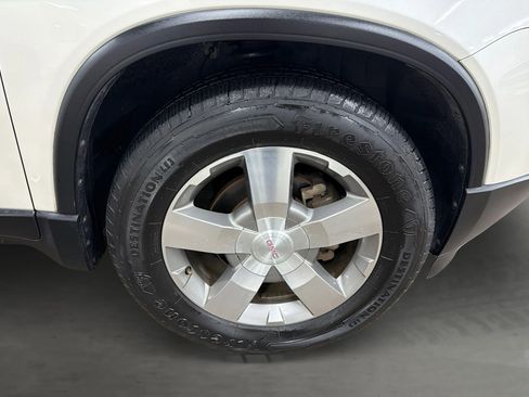 Used 2011 GMC Acadia SLT image 17