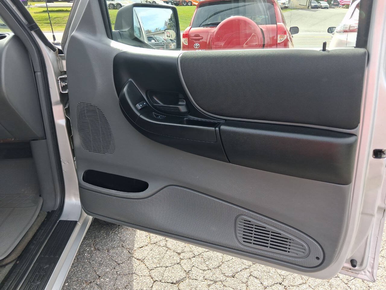Used 2010 Ford Ranger XLT RWD image 21