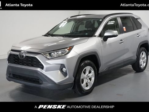 Used 2019 Toyota RAV4 XLE FWD image 1