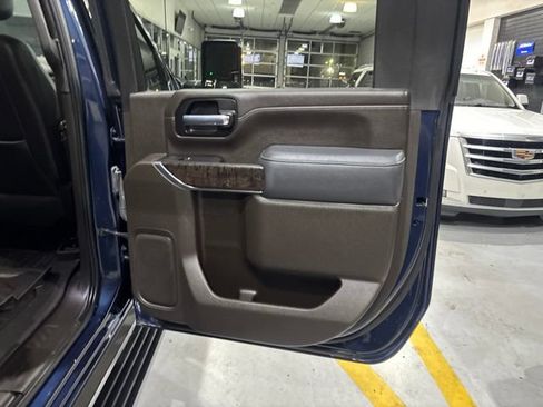 Used 2021 GMC Sierra 3500 Denali w/ Denali Ultimate Package AWD/4WD image 35