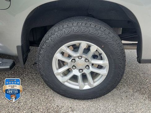 Certified 2024 Chevrolet Silverado 1500 LT AWD/4WD image 7