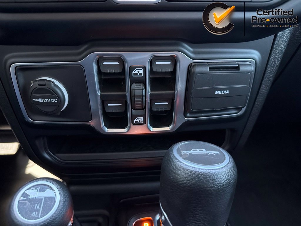 Certified 2023 Jeep Gladiator Sport AWD/4WD image 71