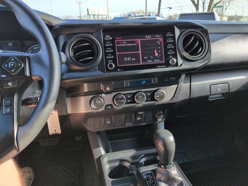 Used 2022 Toyota Tacoma SR w/ SX Package image 17