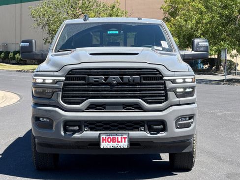 New 2026 RAM 2500 Laramie AWD/4WD image 8