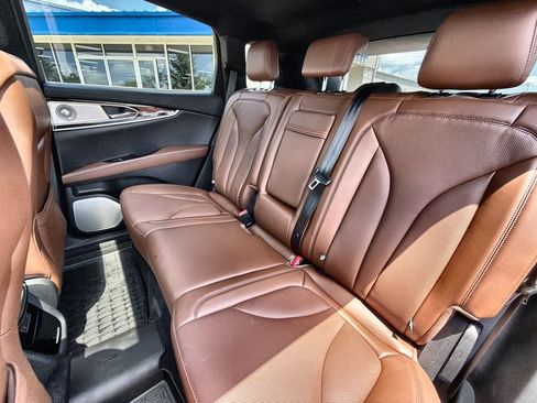 Used 2023 Lincoln Nautilus Reserve w/ Equipment Group 202A AWD/4WD image 24
