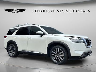 Used 2022 Nissan Pathfinder Platinum w/ Cargo Package