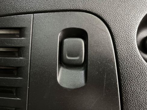 Used 2015 GMC Yukon XL SLE AWD/4WD image 28