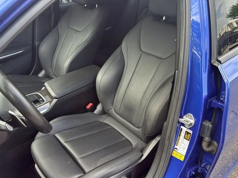 Used 2020 BMW 330i Sedan w/ M Sport Package RWD image 2