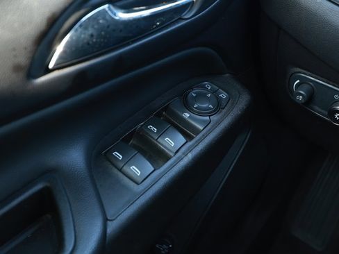 Used 2024 Chevrolet Equinox LT image 20