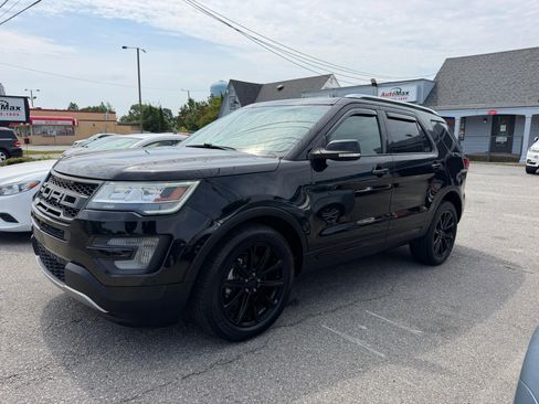 Used 2017 Ford Explorer Limited AWD/4WD image 1