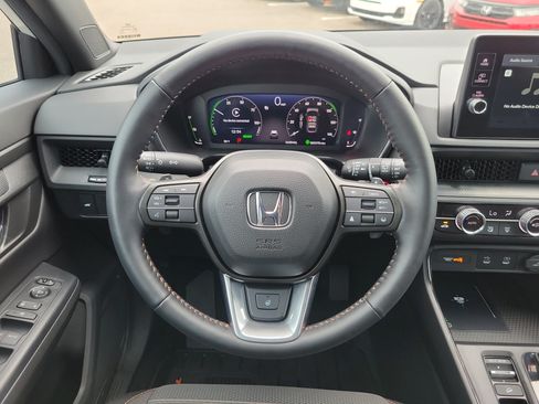 Used 2026 Honda CR-V TrailSport image 13
