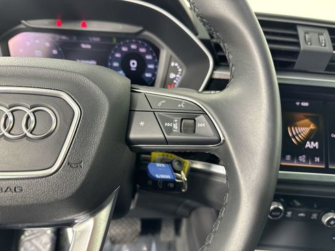 Used 2025 Audi Q3 2.0T Premium image 13