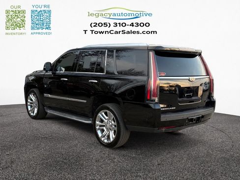 Used 2017 Cadillac Escalade Luxury image 14