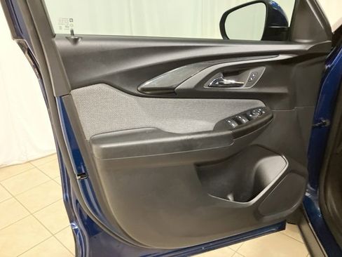 Used 2023 Chevrolet TrailBlazer LT image 9