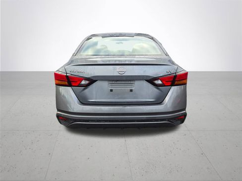 Used 2023 Nissan Altima 2.5 SV image 7