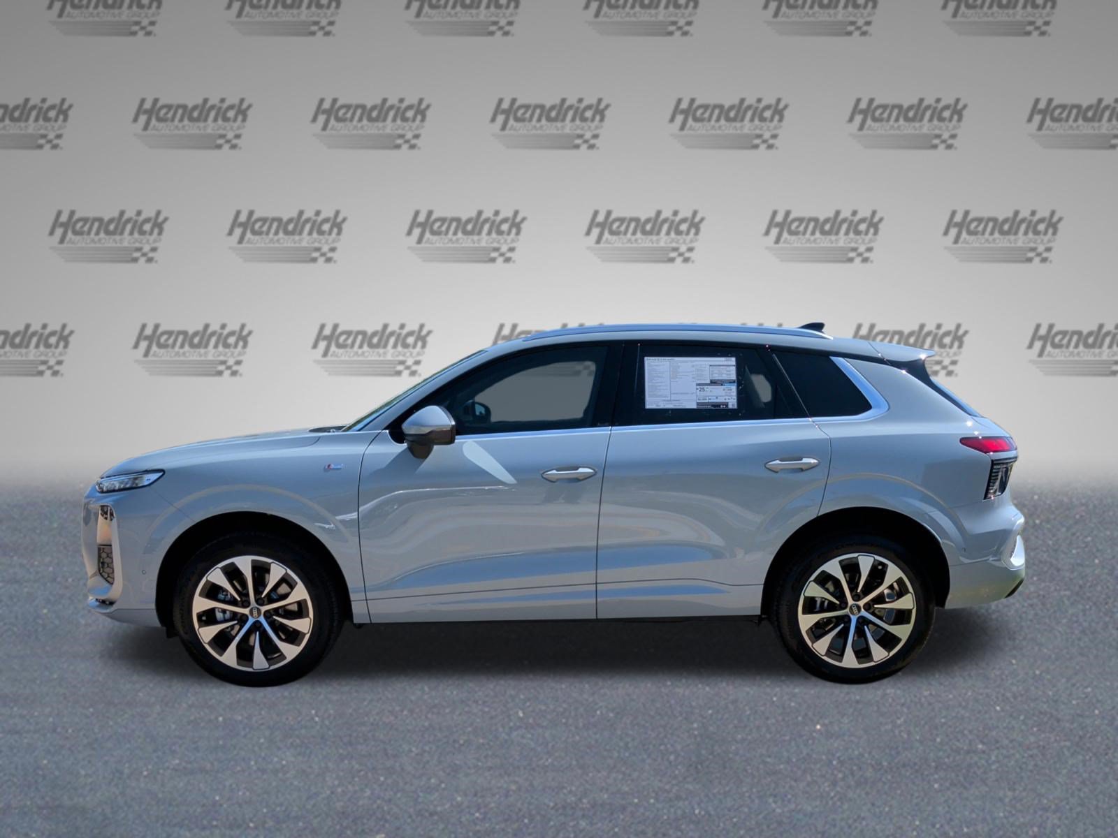 Used 2026 Audi Q3 quattro 2.0T w/ Driver Assistance Package AWD/4WD image 7