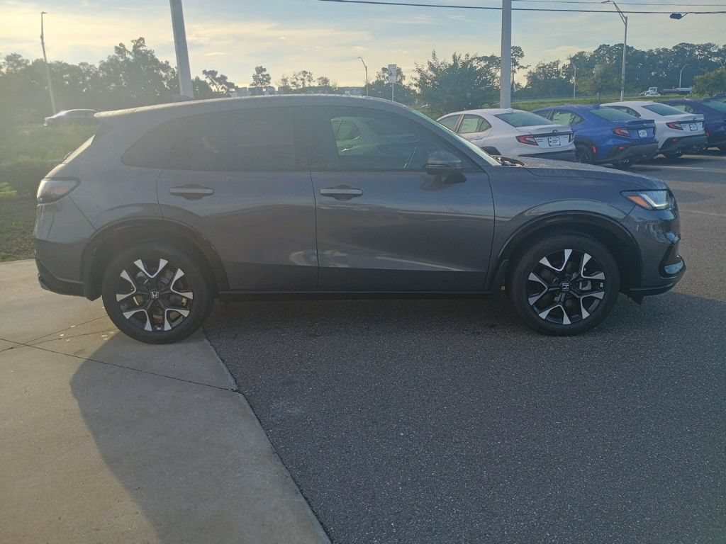 Used 2026 Honda HR-V EX-L image 4