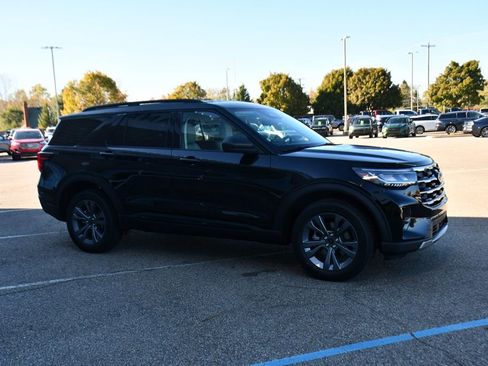 Used 2026 Ford Explorer Active w/ Active Comfort Package image 8