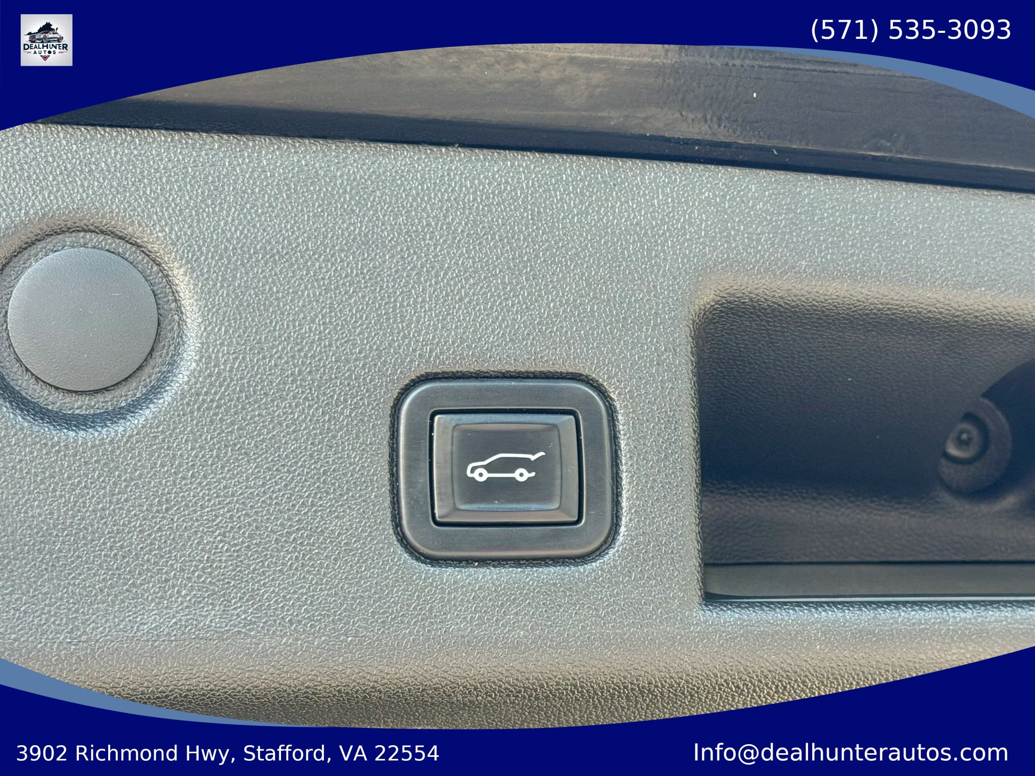 Used 2020 Chevrolet Equinox LT FWD image 11