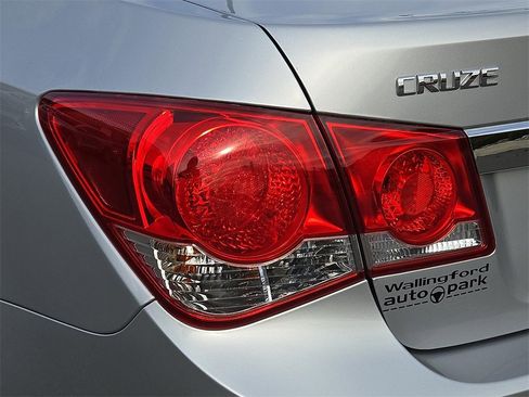 Used 2012 Chevrolet Cruze LT image 13