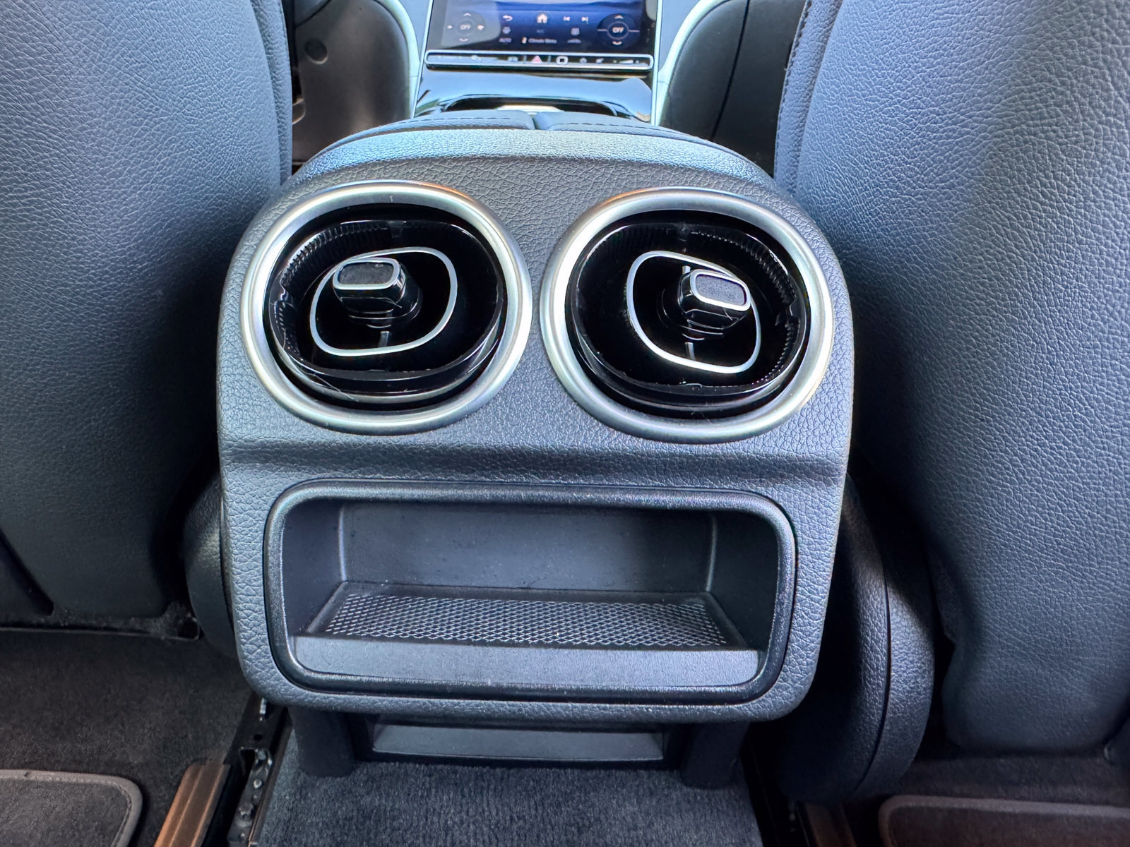 Used 2025 Mercedes-Benz C 300 4MATIC Sedan image 10