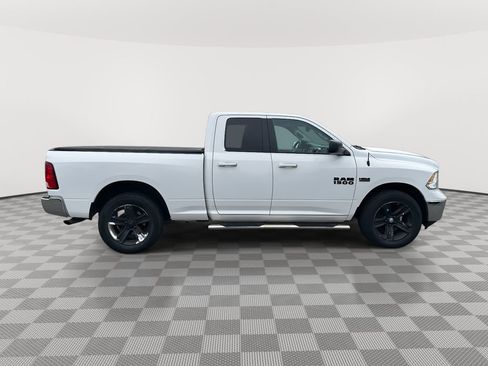 Used 2016 RAM 1500 Classic SLT image 2
