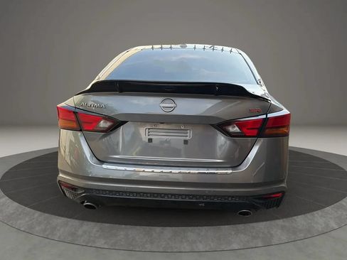 Used 2023 Nissan Altima 2.5 SR FWD image 6