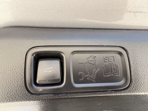 Used 2021 Ford Expedition Limited RWD image 29