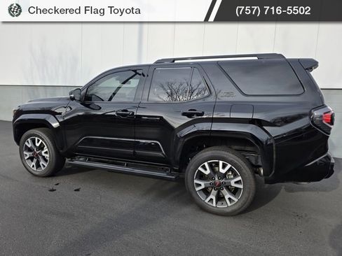 Used 2025 Toyota 4Runner TRD Sport Premium image 4