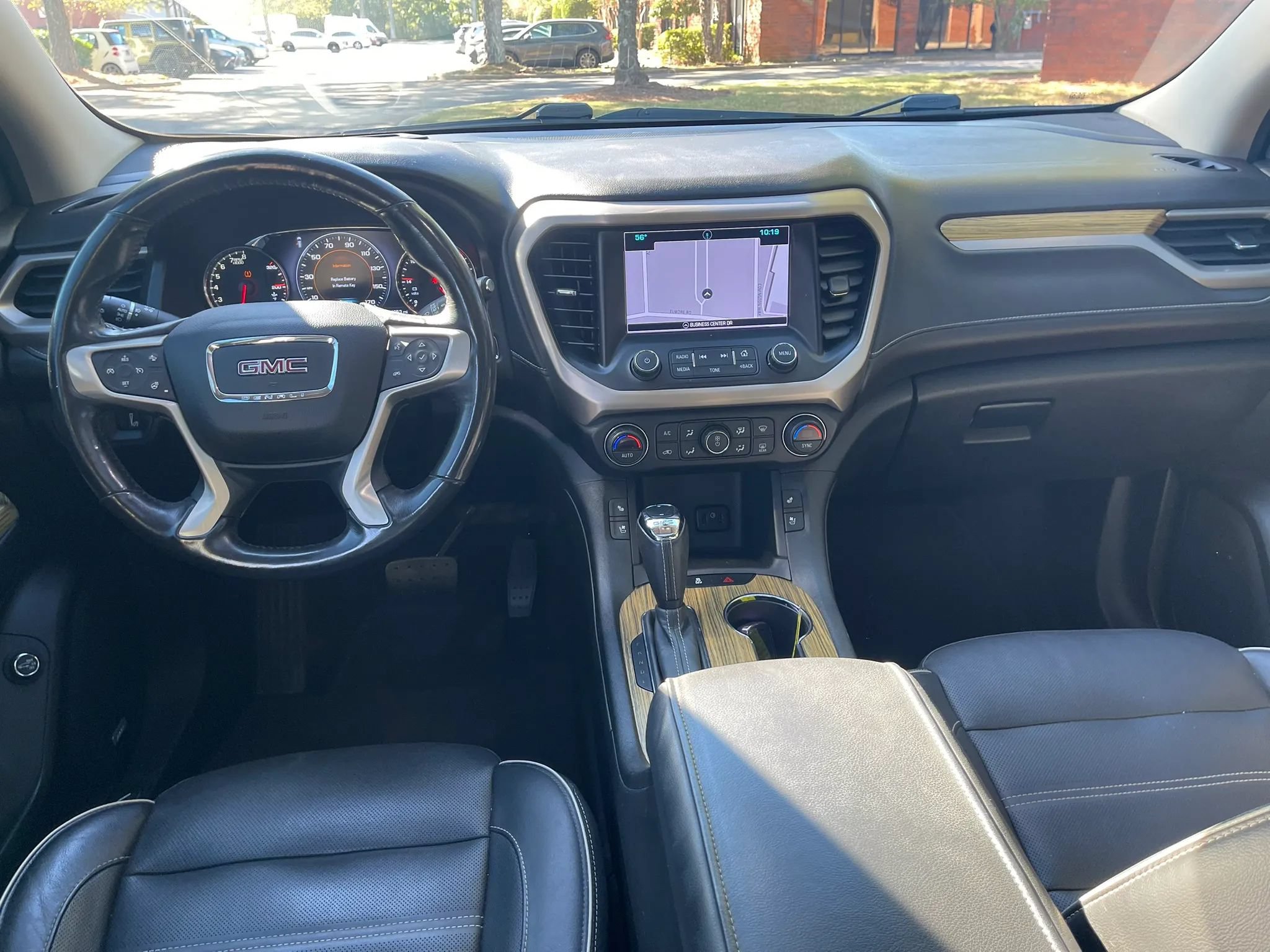 Used 2019 GMC Acadia Denali AWD/4WD image 16