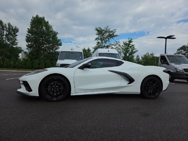 Used 2024 Chevrolet Corvette Stingray Coupe w/ Z51 Performance Package RWD image 9