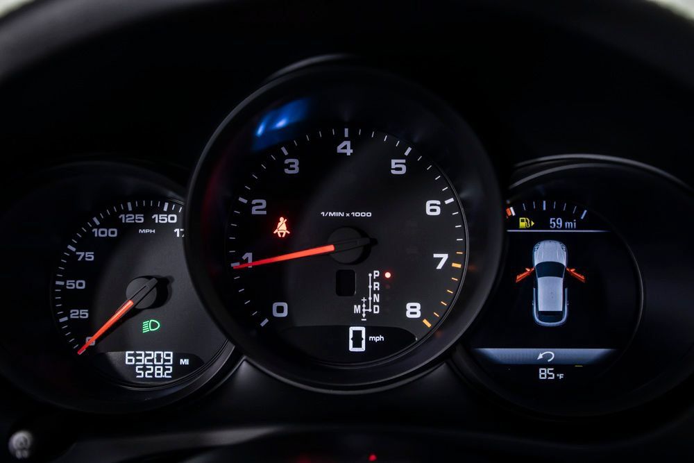 Used 2020 Porsche Macan AWD/4WD image 46