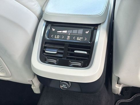 Used 2017 Volvo S90 T6 Inscription w/ Vision Package AWD/4WD image 21