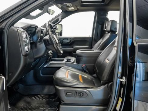 Used 2020 GMC Sierra 2500 AT4 w/ AT4 Premium Package AWD/4WD image 5