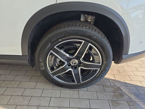 New 2026 Mercedes-Benz GLC 300 4MATIC image 34