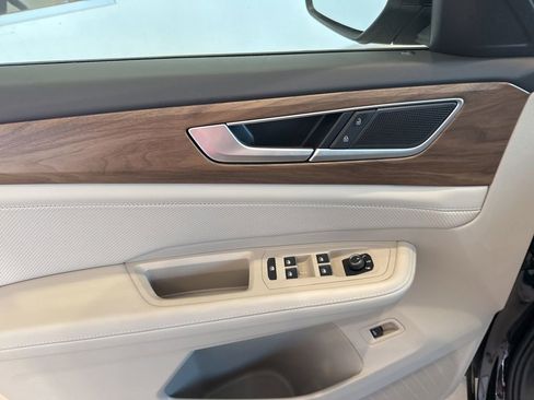 New 2026 Volkswagen Atlas SE image 18