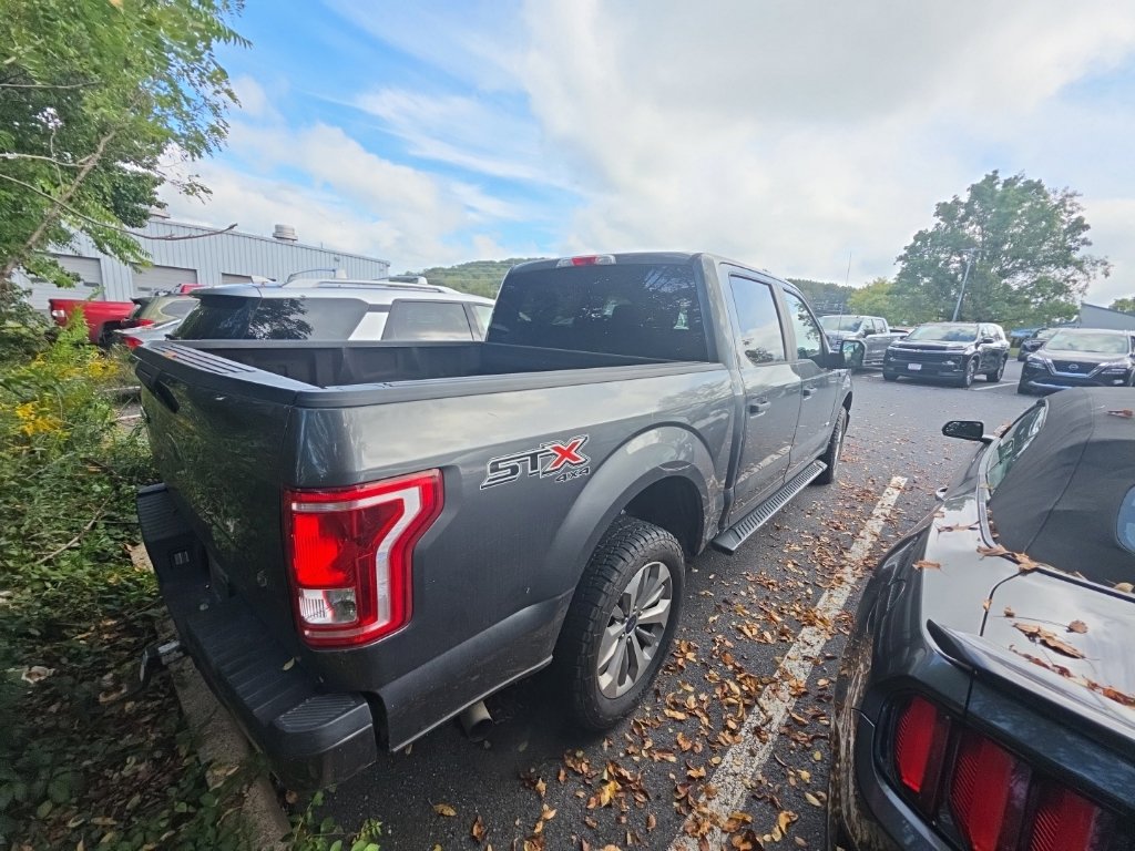 Used 2017 Ford F150 XL w/ Equipment Group 101A Mid AWD/4WD image 3