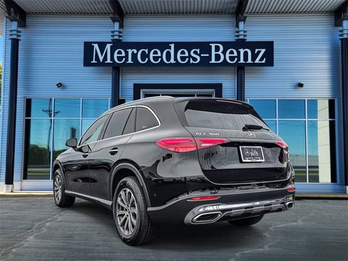 New 2026 Mercedes-Benz GLC 300 4MATIC image 4