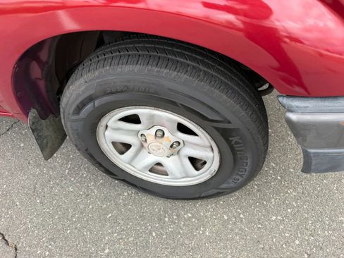 Used 2004 Toyota Tacoma 2WD Regular Cab image 24
