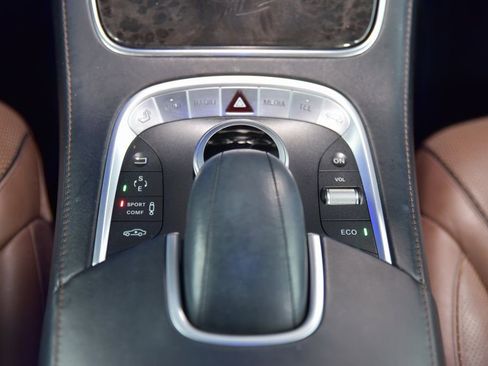 Used 2014 Mercedes-Benz S 550 Sedan image 32