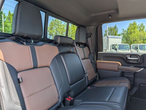 Certified 2022 Chevrolet Silverado 2500 High Country w/ Z71 Off-Road Package AWD/4WD image 27