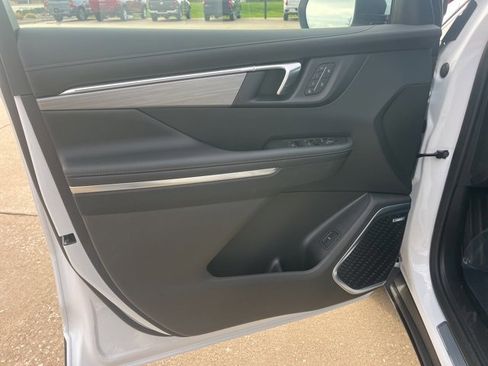 New 2026 Buick Enclave Preferred w/ Power Package image 10